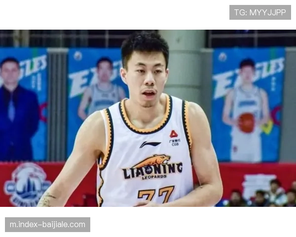 张镇麟防守强度需保持 锋线轮换应对日本多点位进攻 张镇麟防守强度需保持 锋线轮换应对日本多点位进攻